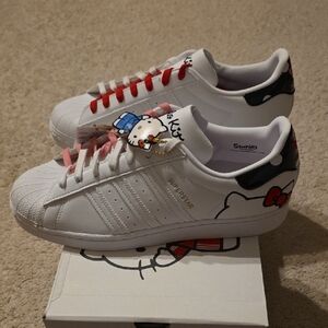 NWT Adidas X Hello Kitty Superstar Womens